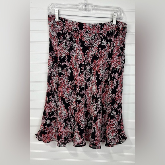 Style & Co. floral skirt. Size 12P - Picture 1 of 6